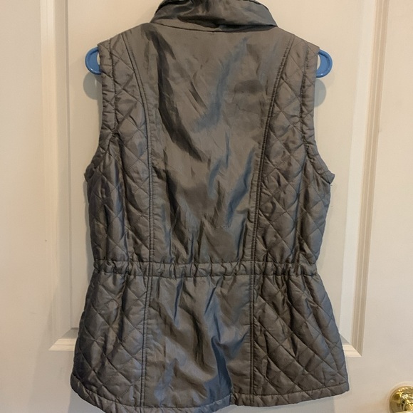 Hannah Lightweight Vest - Picture 4 of 7